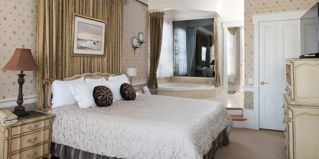 Top Things to Do in Lancaster PA: A Local Guide for Every Traveler: A hotel room