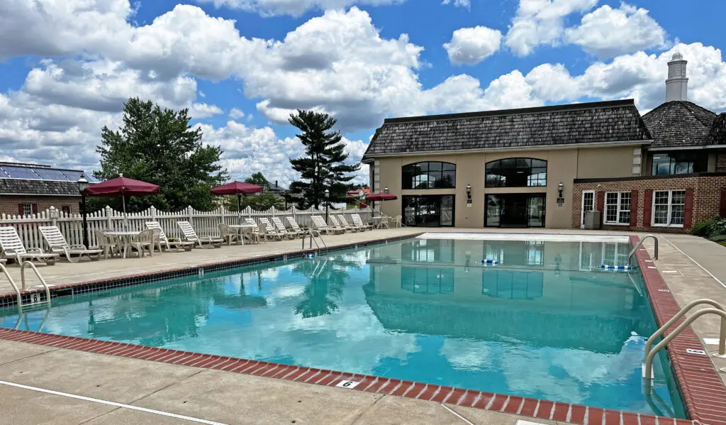 Lancaster Hotels with Pools